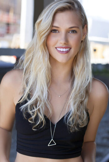 Karis cameron image