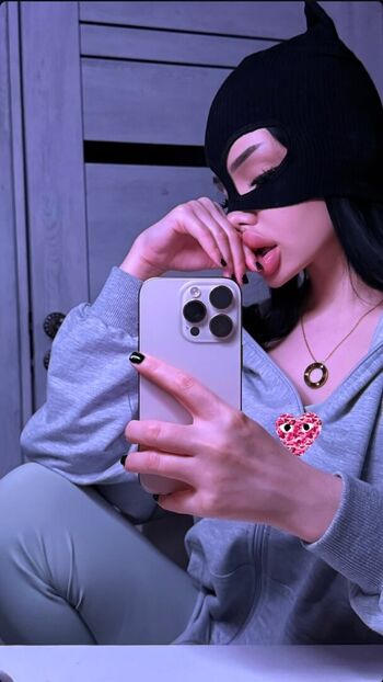 Karmabitee image