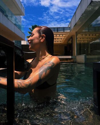 Karol queiroz image