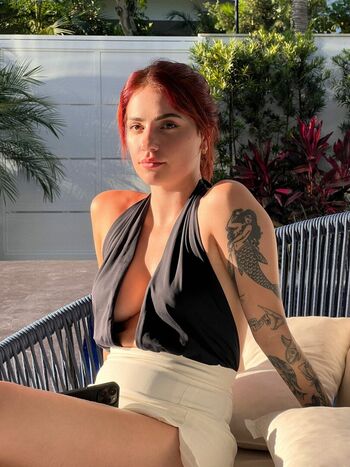 Karol queiroz image