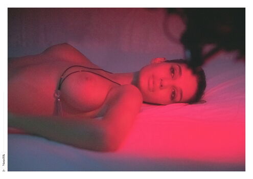 Karolina moura image