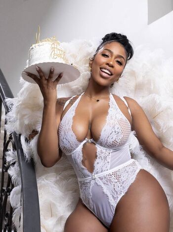 Kash doll image