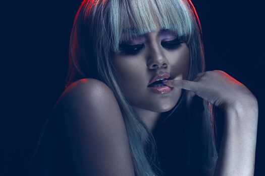Kat deluna image