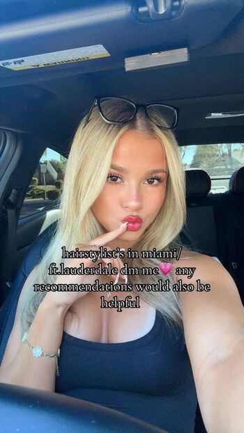 Katalina Cartmel / Katalinacarttmel / Katcartmel