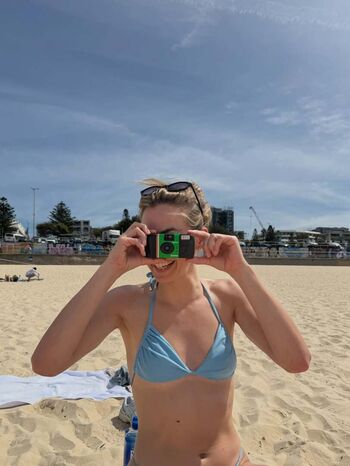 Katelyn tarver image