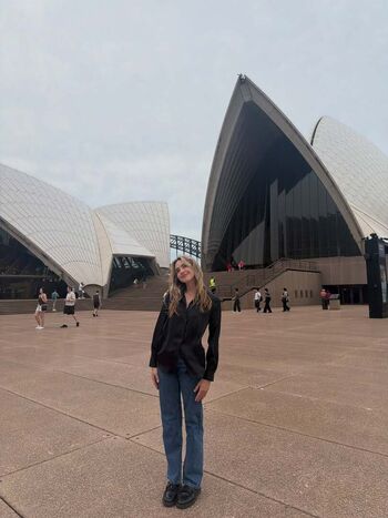 Katelyn tarver image