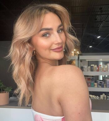 Katemareecooper image