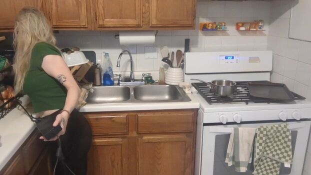 Katerino page 2 image