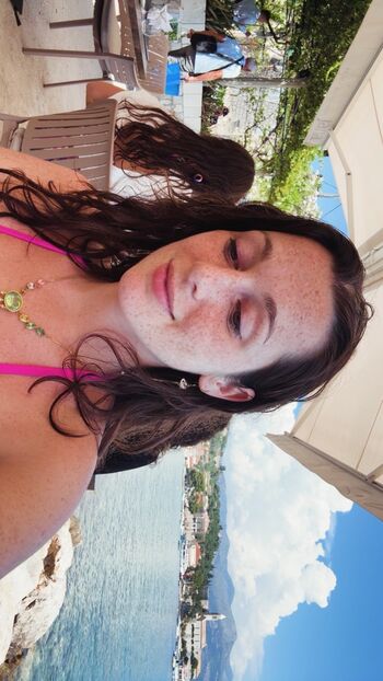 Katie bogen image