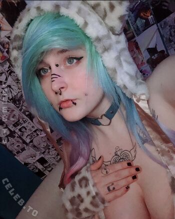 Kawaiialienpanda image