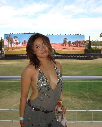 Kayla vy 1 page 15 image