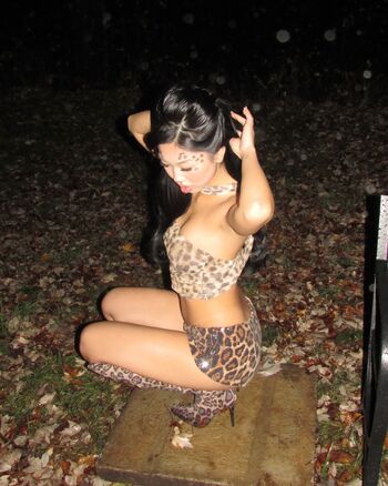 Kayla vy 1 page 7 image