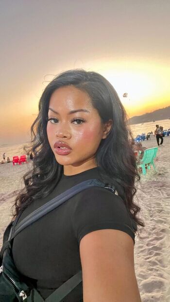 Kayla vy 1 page 6 image