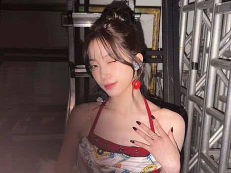 Kazuha Nakamura 中村 一葉