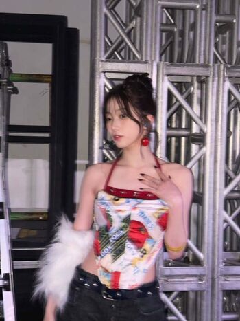 Kazuha Nakamura 中村 一葉