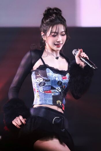 Kazuha Nakamura 中村 一葉