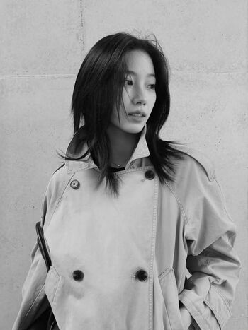 Kazuha Nakamura 中村 一葉