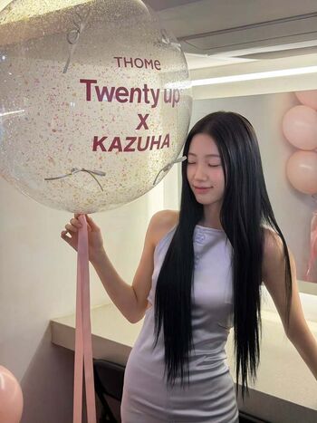 Kazuha Nakamura 中村 一葉