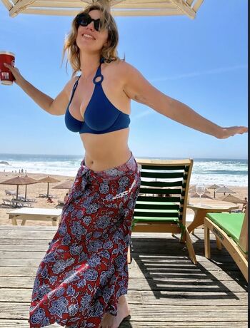 Kelli garner image