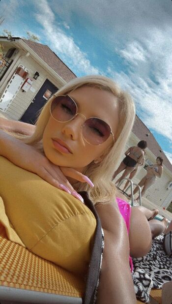 Kelly lyn image