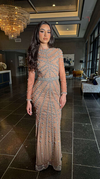 Kendall grey image