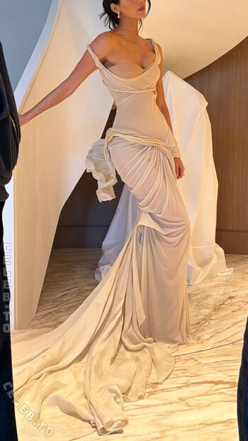 Kendall jenner 1 page 4 image