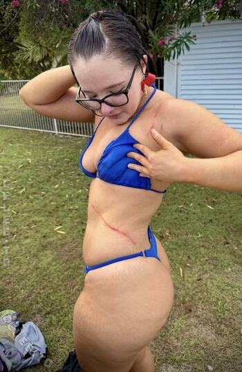 Khiarna thompson image