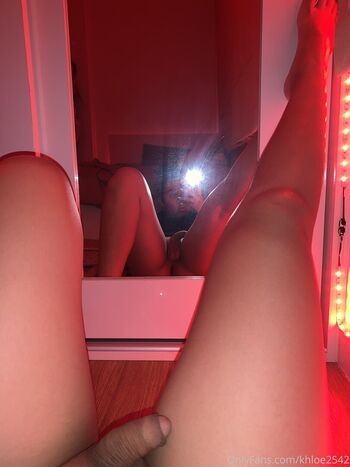 Khloe2542 image