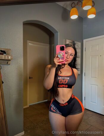 Khloeaspers image