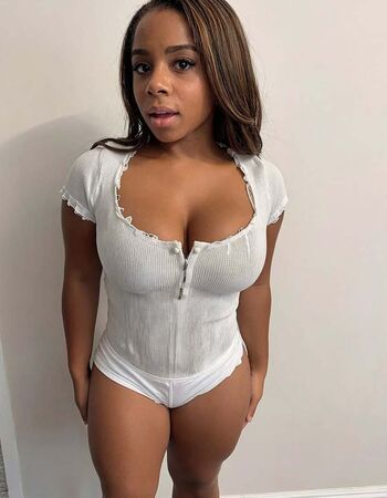 Kiahmoore image