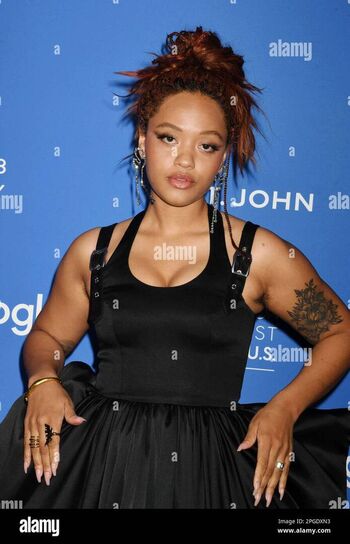 Kiersey clemons image