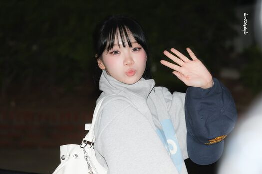 Kim chaewon 1 page 6 image