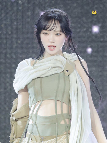 Kim chaewon 1 page 5 image