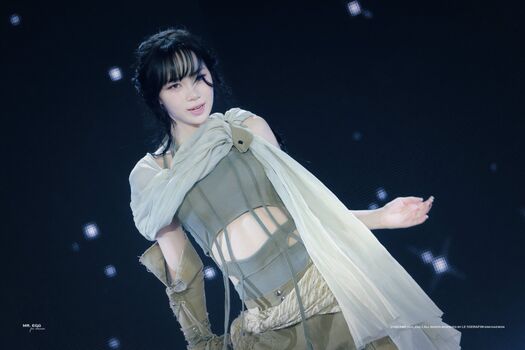 Kim chaewon 1 page 5 image