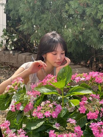 Kim chaewon 1 page 4 image
