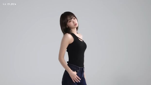 Kim chaewon 1 page 3 image