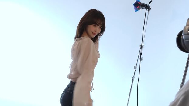 Kim chaewon 1 page 3 image