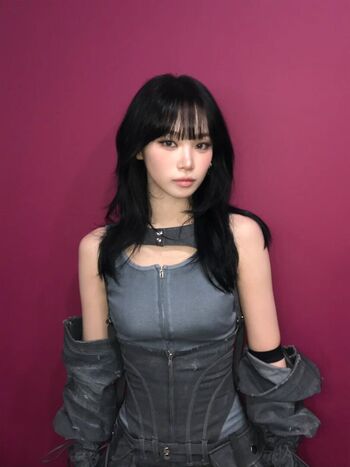 Kim chaewon 1 page 3 image
