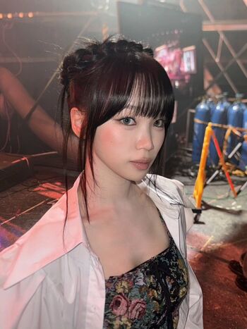 Kim chaewon 1 page 2 image