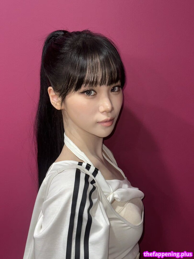Kim Chaewon
