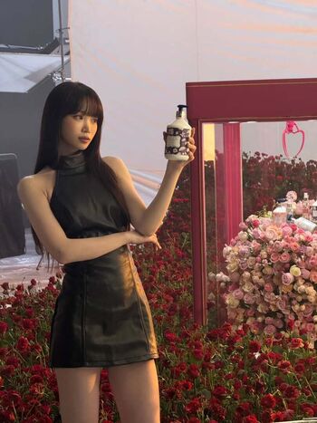 Kim chaewon 1 page 2 image