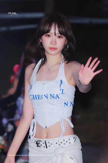 Kim Chaewon