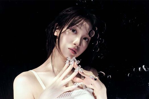 Kim chaewon 1 image