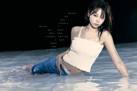 Kim chaewon 1 image