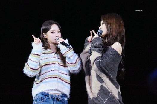 Kim chaewon le sserafim 1 image