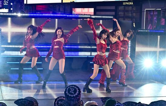 Kim Chaewon 김채원 [Le Sserafim]