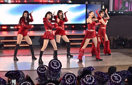 Kim Chaewon 김채원 [Le Sserafim]