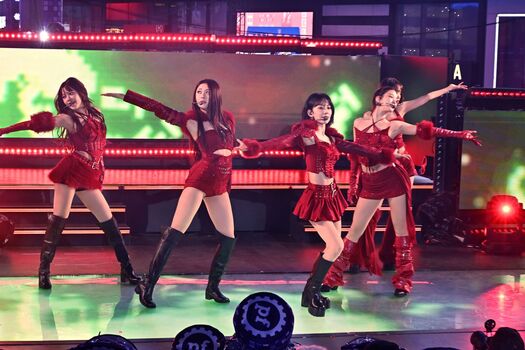 Kim Chaewon 김채원 [Le Sserafim]