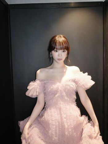 Kim Chaewon 김채원 [Le Sserafim]