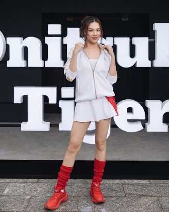 Kim duyen nguyen page 2 image